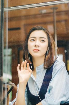 潮湿的猫1982年意大利